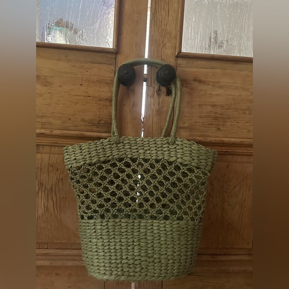 Green Woven Tote Bag - Picture 2 of 2
